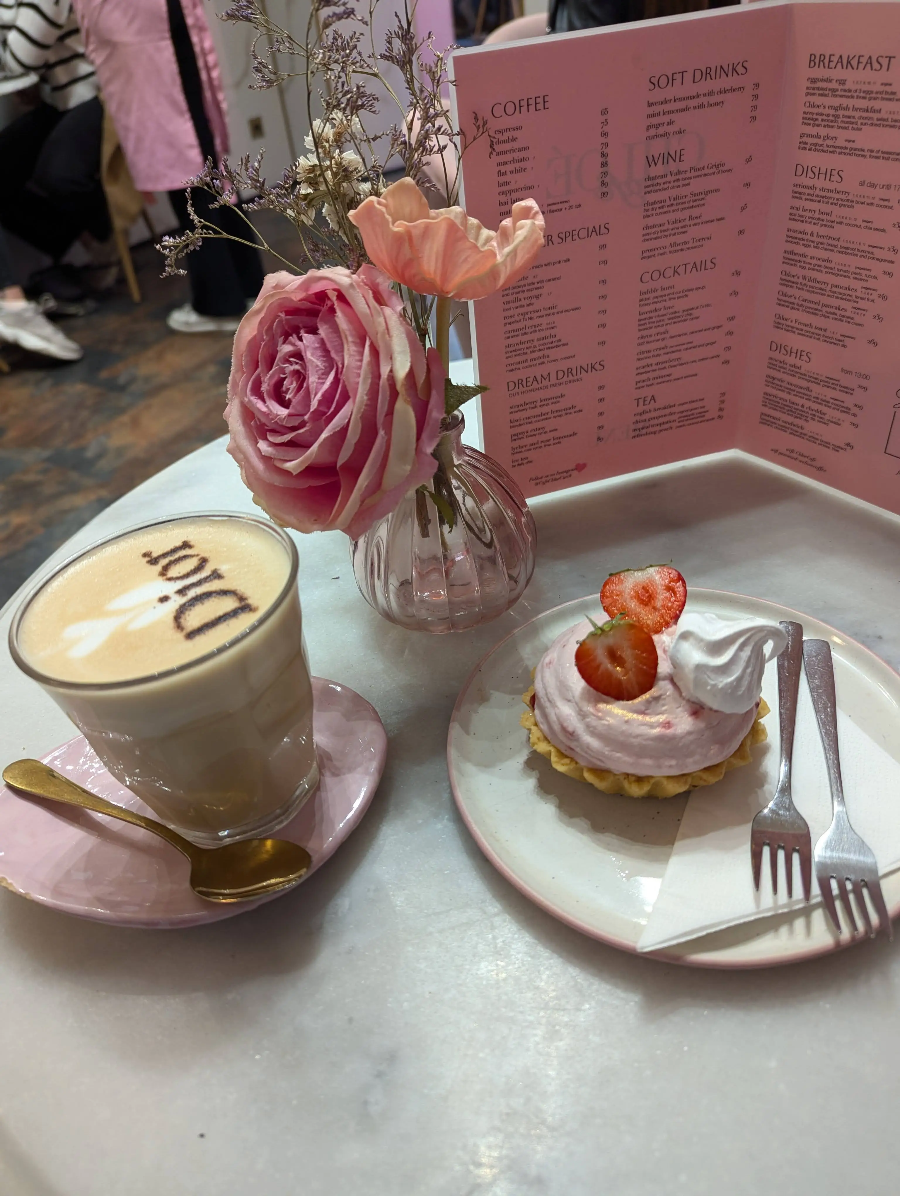 Holiday Ideas - Cozy Prague café moments